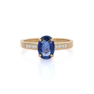 VRJewels Solitaire Oval Blue Sapphire Diamond Ring in 14k Yellow Gold Size 7 For Sale