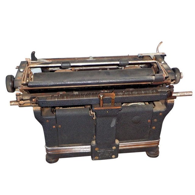 Industrial 1940s Underwood Vintage Manual Typewriter For Sale - Image 3 of 8