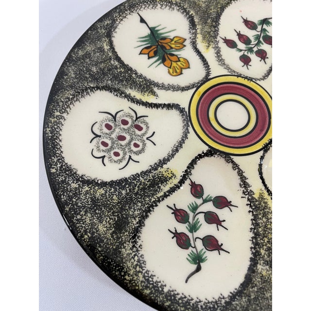 Henriot Quimper Vintage 1960s French Henriot Quimper Oyster Plate For Sale - Image 4 of 13