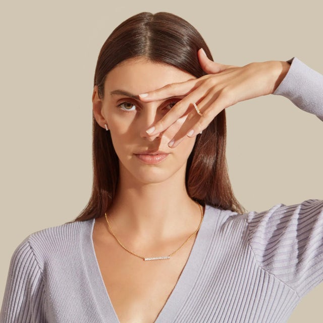 The Maya Asscher Cut Bar Ring in 14k Yellow Gold Lab Grown Diamonds by Lumeniri, Size 6 For Sale In New York - Image 6 of 9