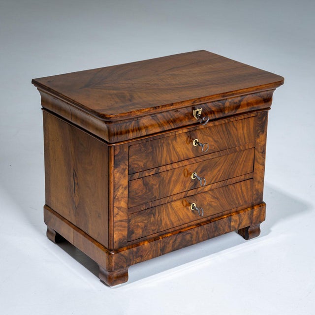 Biedermeier Miniature Chest of Drawers in Walnut, 1830 For Sale - Image 13 of 13