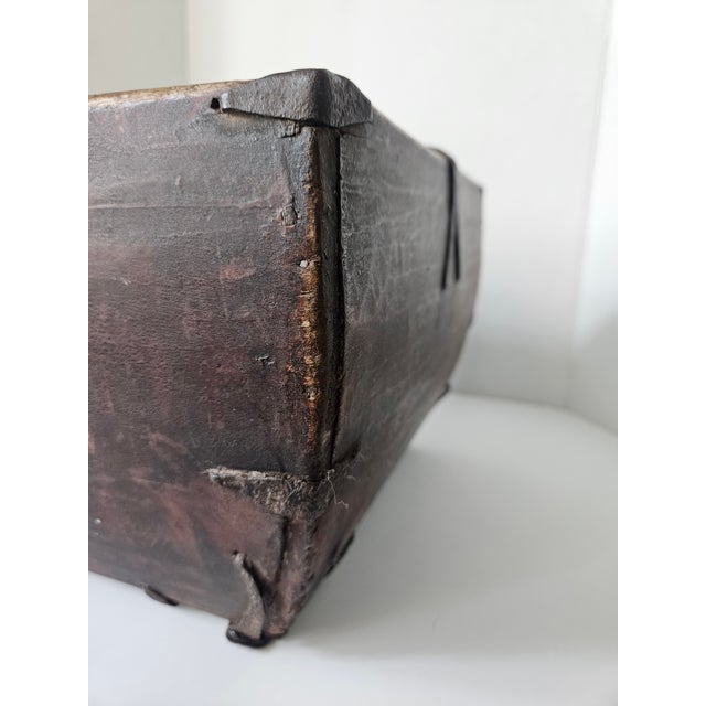 Rustic Antique Asian Rice Bin for Measuring and Storing a "Dou" of Rice For Sale - Image 3 of 6