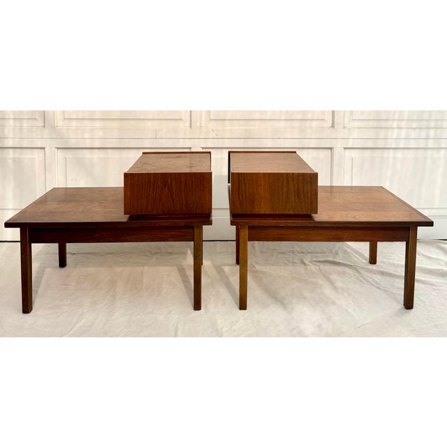 1960s Pair of MCM Stanley Furniture Walnut 2-Tier Stepped Nightstands Side Tables For Sale - Image 15 of 18