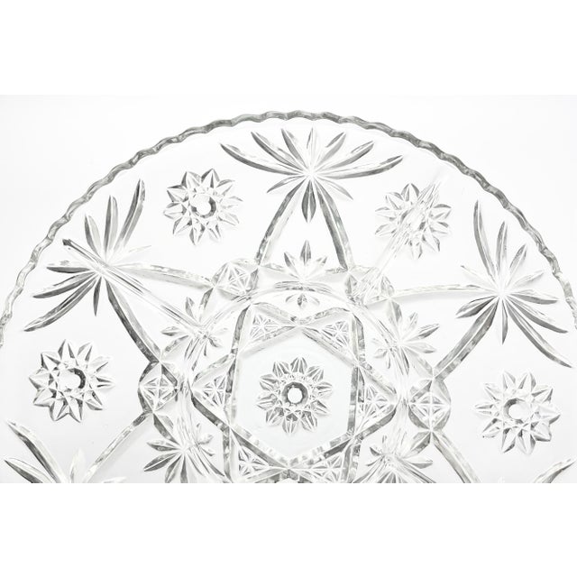 American Vintage Cut Glass 5-Part Divided Round Serving Snack or Charcuterie Platter For Sale - Image 3 of 6