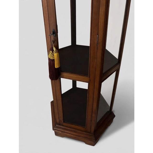 Hexagonal colonial display cabinet in teak and glass, authentic 20th-century Locking, three functional, chic, and display...