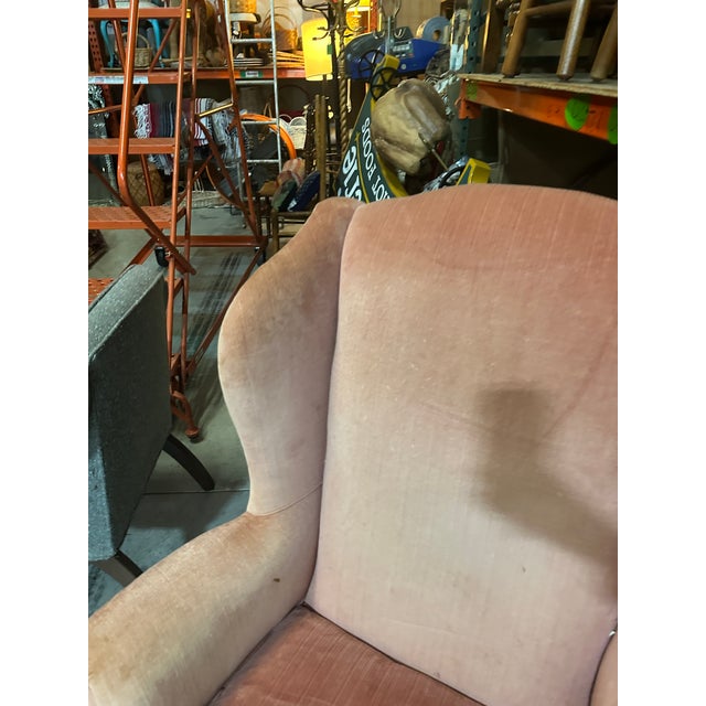 Up for consideration is a beautiful vintage salmon colored cushioned accent chair. This would look lovely in your home,...