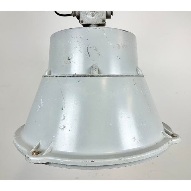 Industrial Polish Cast Aluminium Factory Pendant Lamp from Mesko, 1970s For Sale - Image 4 of 17