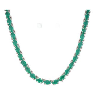 Regal 17.45 Ct Green Onyx Necklace & 1.58 Ct Round Ruby Stud Earrings Jewelry Suite 3 Pieces For Sale
