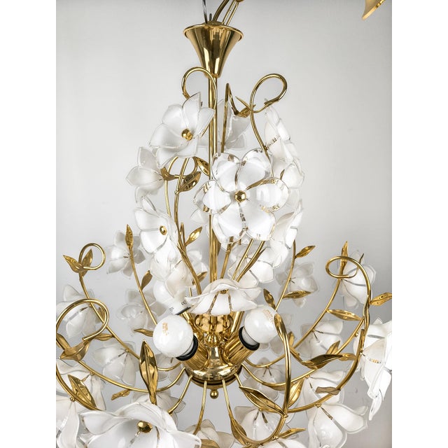 Murano Glass White Flowers Chandelier, 1970s For Sale - Image 12 of 18