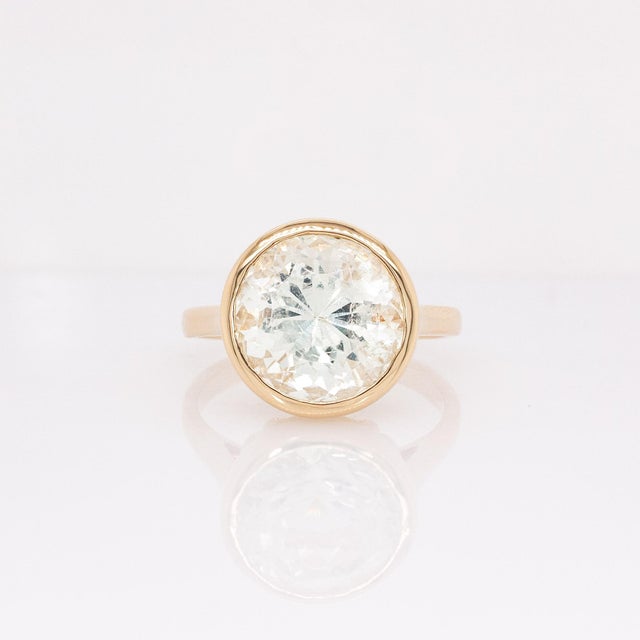 Modern Round Prasiolite Solitaire Ring: Solid 14k Yellow Gold, 12mm Gemstone For Sale - Image 3 of 7
