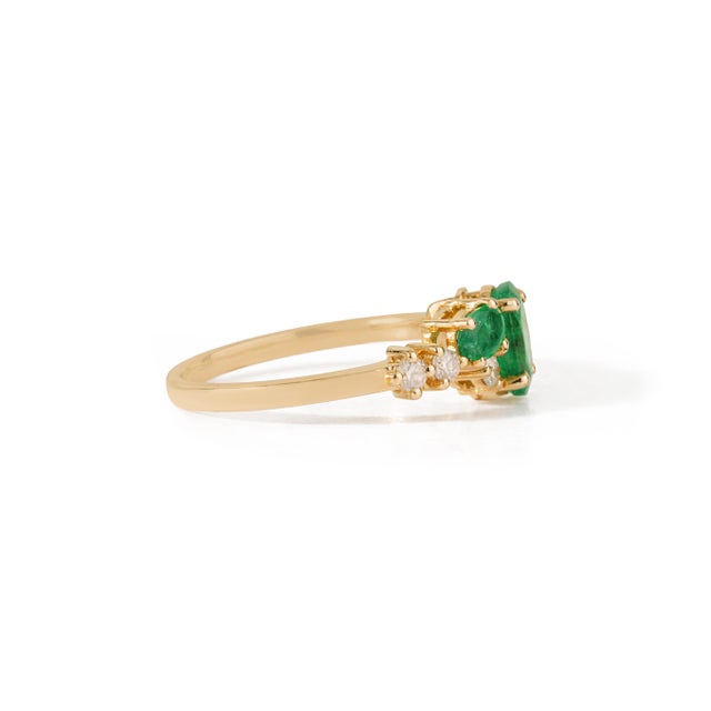 Metal 14k Gold 1.09ct Natural Oval Emerald & Diamond Cluster Ring Size 6.5 For Sale - Image 7 of 18