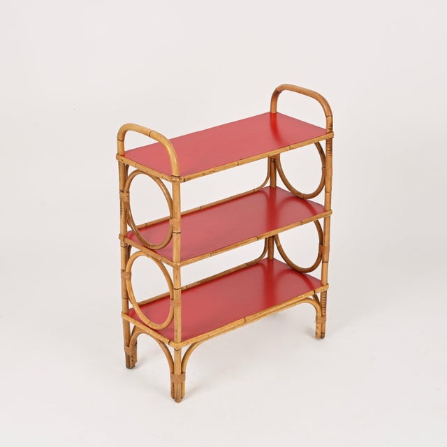 Wonderful and unique Mid-Century organic étagère or bookcase entirely handcrafted in a gorgeous combination of curved...