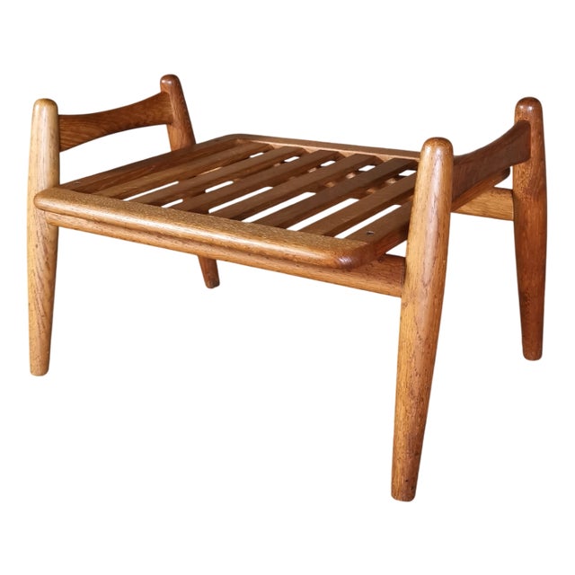 GE-240 Cigar Ottoman in Oak by Hans J. Wegner for Getama, Denmark, 1950s For Sale