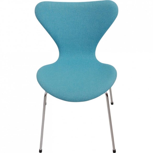 Seven Chairs in Blue Fabric by Arne Jacobsen, 1980s, Set of 6 For Sale - Image 13 of 18