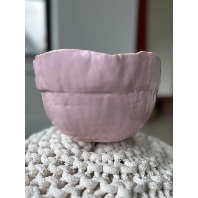 Late 20th Century Handcrafted Balloon Centerpiece Bowl in a Powdery Pink Glaze For Sale In Houston - Image 6 of 7