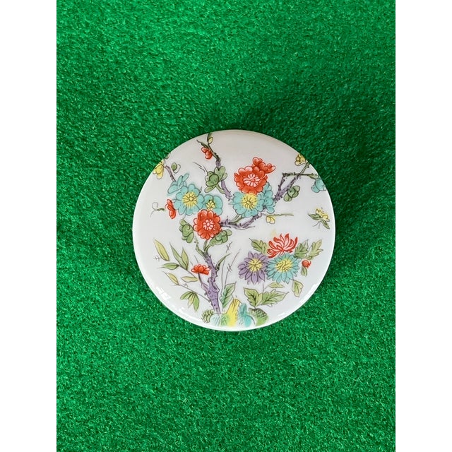 Porcelaine de Paris 1960s Porcelaine De Paris Trinket Box For Sale - Image 4 of 8