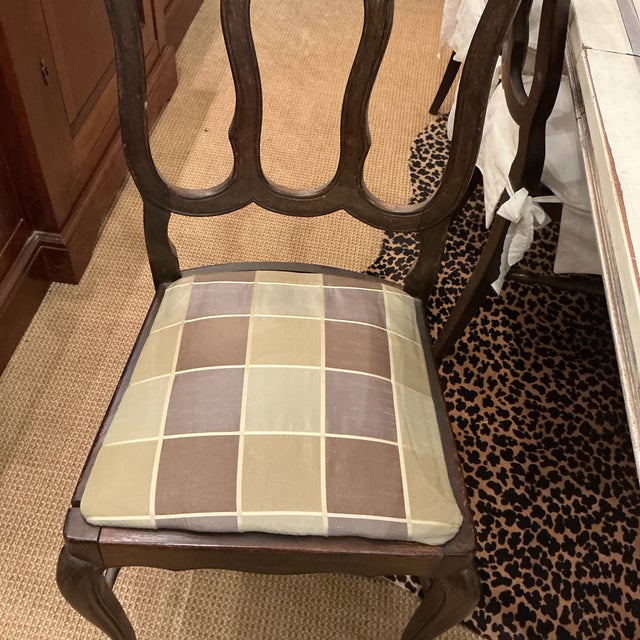 Wood 1940s Large Hand Painted Dining Room Table and 8 Chairs Plus 2 Leafs - Set of 11 For Sale - Image 7 of 12