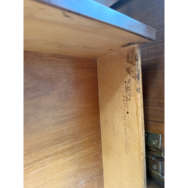 1970s American of Martinsville Credenza and China Cabinet Hutch Patchwood Olive Wood ' Camo' Cabinet For Sale - Image 14 of 14