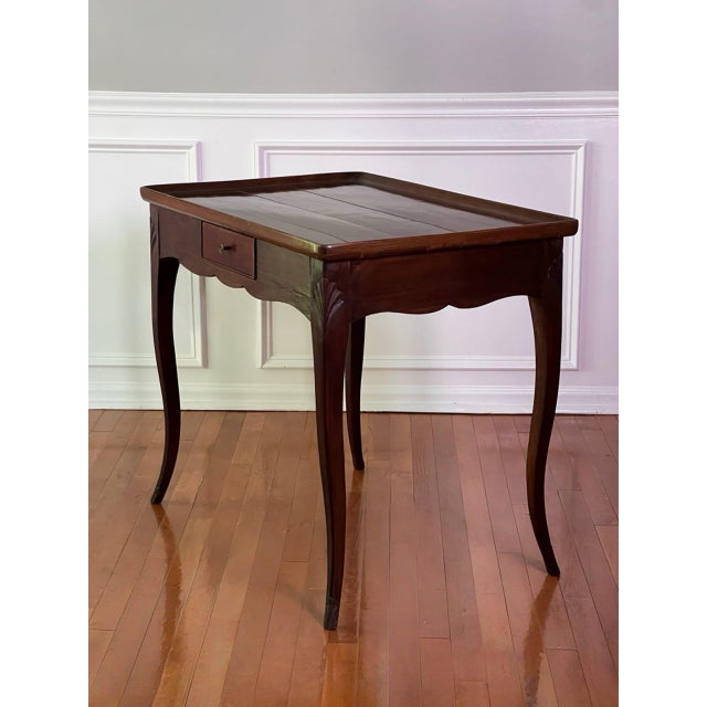 1900 - 1909 Antique French Provincial Louis XV Style Mahogany Tea Table, Circa 1900 For Sale - Image 5 of 15