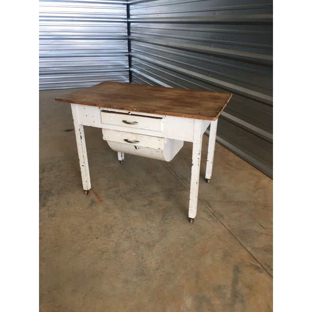 1900s Country Possum Belly Bakers Table
