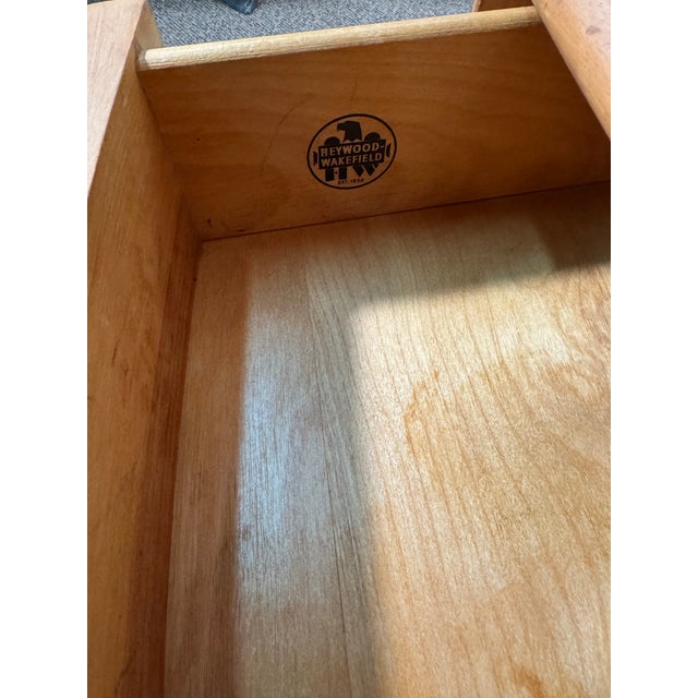 Really nice hard to find pair of Sculptura M-778 Heywood Wakefield nightstands in original Champagne finish. These iconic...