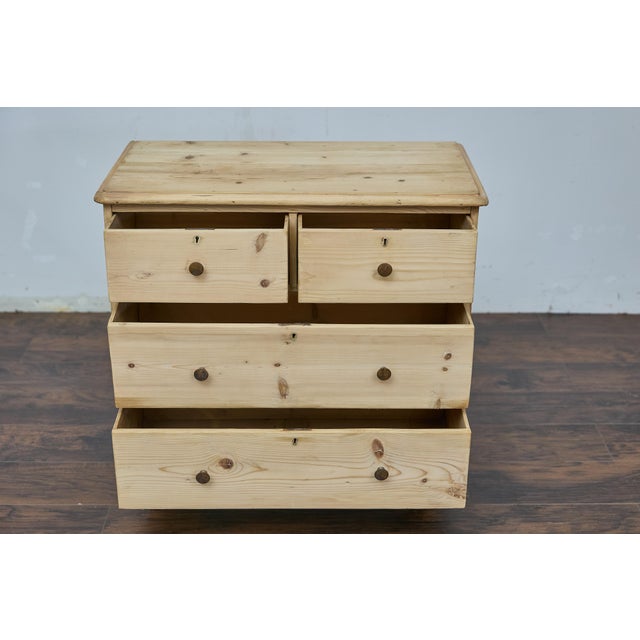 English 19th Century Pine Four-Drawer Chest with Natural Finish and Turned Feet For Sale - Image 9 of 12