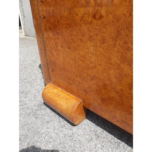 Art Deco Tuia Root with Chrome and Brass Handles Como Chest of Drawers, 1930s For Sale - Image 4 of 7