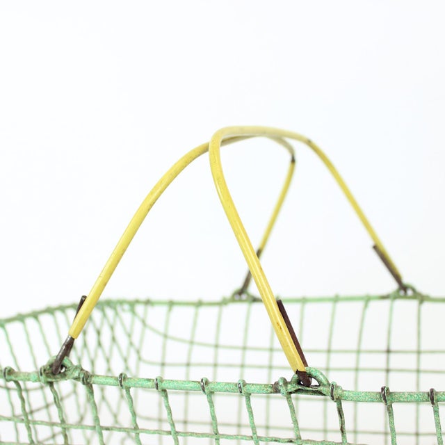 Mid-Century Modern Vintage Czechoslovakian Wire Shopping Basket, 1960s For Sale - Image 3 of 8