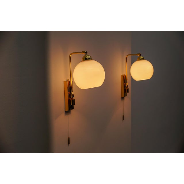 Metal Mid-Century Modern Wall Lamps in Brass and Milk Glass, 1960s, Set of 2 For Sale - Image 7 of 18