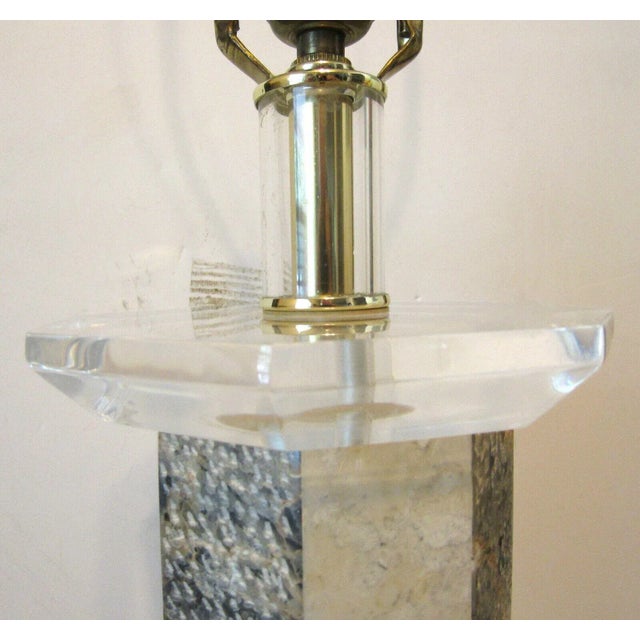 1970s Vintage Octagon Lucite and Marbled Look Table Lamp Attributed to Maitland-Smith For Sale - Image 5 of 11