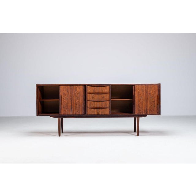 Mid-Century Modern Scandinavian Symmetric Sideboard in Rosewood, Denmark, 1960 For Sale - Image 3 of 18