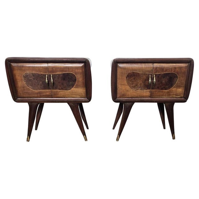 Mid-Century Art Deco Italian Nightstands in Walnut and Glass Top, 1950s, Set of 2 For Sale - Image 10 of 10