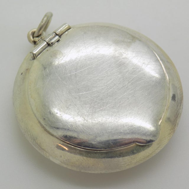 Vintage Italian Handmade Genuine Sterling Silver 925 Pill Snuff Trinket Box, 1970s For Sale - Image 6 of 13
