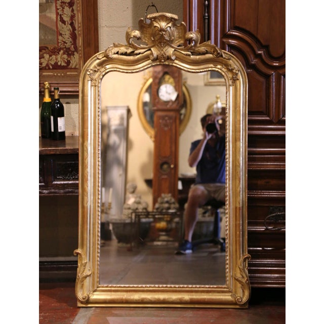 Late 19th Century 19th Century French Louis XV Carved and Arched Giltwood Mirror With Leaf Decor For Sale - Image 5 of 9