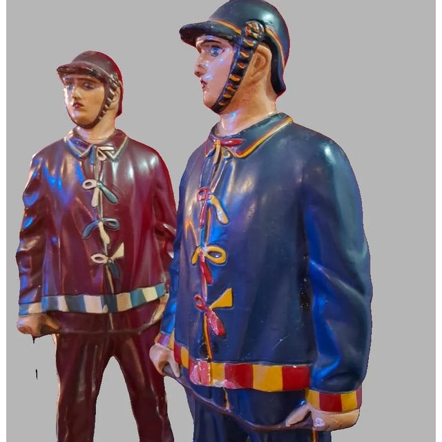 We present to you a couple of jockeys from the Senesi Contrade of Giuggioli, dating back to the 80s/90s. These hand-...