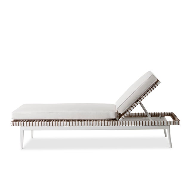 Delta Gamma Chaise Lounge in White For Sale - Image 4 of 6