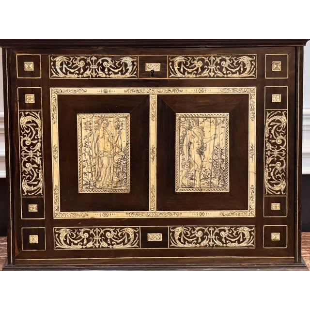 Early 17th Century Italian Traveling Cabinet For Sale - Image 6 of 15