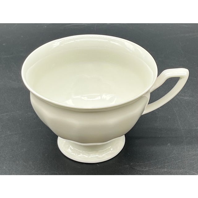 Maria White Porcelain Coffee Service from Rosenthal, 1940s, Set of 27 For Sale - Image 14 of 18