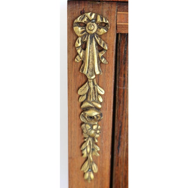 18th Century Louis XVI Womens Desk For Sale - Image 4 of 15