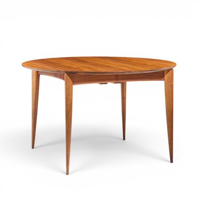 Gio Ponti for Singer & Sons Model 2135 Mid Century Walnut Expanding Dining Table With 4 Leaves For Sale In Chicago - Image 6 of 18