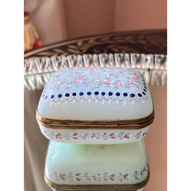 Beautiful antique pale blue opaline glass box // Napoleon III era // 1850-1870 // hand-enameled boule de savon hinged box // collectible For Sale - Image 15 of 15