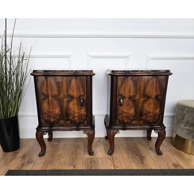 1930s Italian Chippendale Walnut Nightstands with Marble Top, 1930s, Set of 2 For Sale - Image 5 of 10