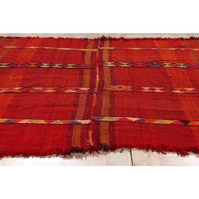 Vintage Turkish Kilim Rug, 05'07 X 05'07 For Sale - Image 9 of 10
