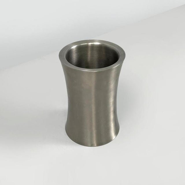 Italian Silver Colored Round Vase in Stainless Steel, 2000s For Sale - Image 3 of 14