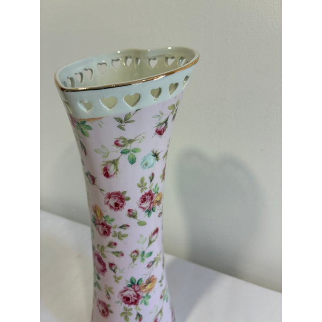 Late 20th Century Vintage Godinger Antique Reflections Pink Rose Porcelain Vase With Heart Pierced Rim For Sale - Image 5 of 10