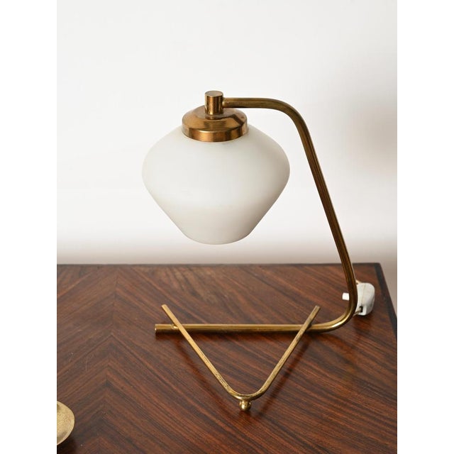 Italian Brass and Opaline Glass Table Lamps from Stilnovo, Italy, 1950s, Set of 2 For Sale - Image 14 of 17