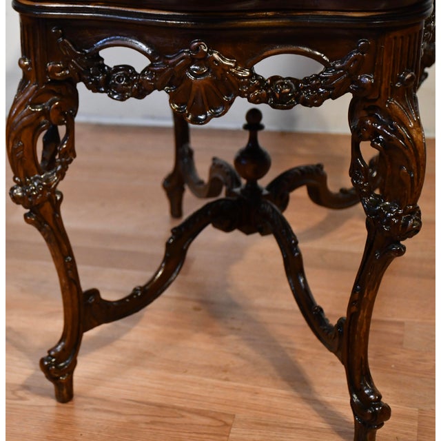 We are pleased to offer this gorgeous Antique French Louis XV coffee table , from the 1920. This table is made of carved...