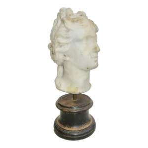 Antique Grand Tour Marble of Goddess Late 18th Century