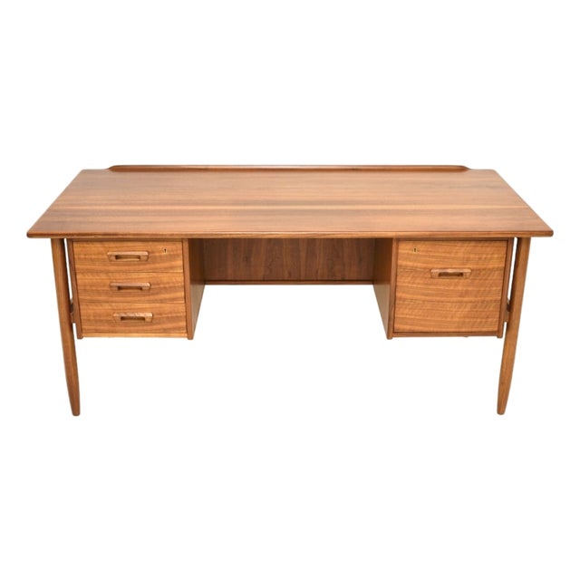 Vintage Swedish Walnut Desk by Goran Strand for Lelangs Mobelfabrik, 1960 For Sale