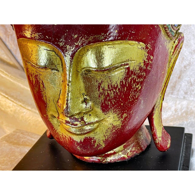 Early 20th Century Antique Red Lacquer & Gilt Buddha Head Sculpture on Stand, Japan, Early 20th Century For Sale - Image 5 of 7